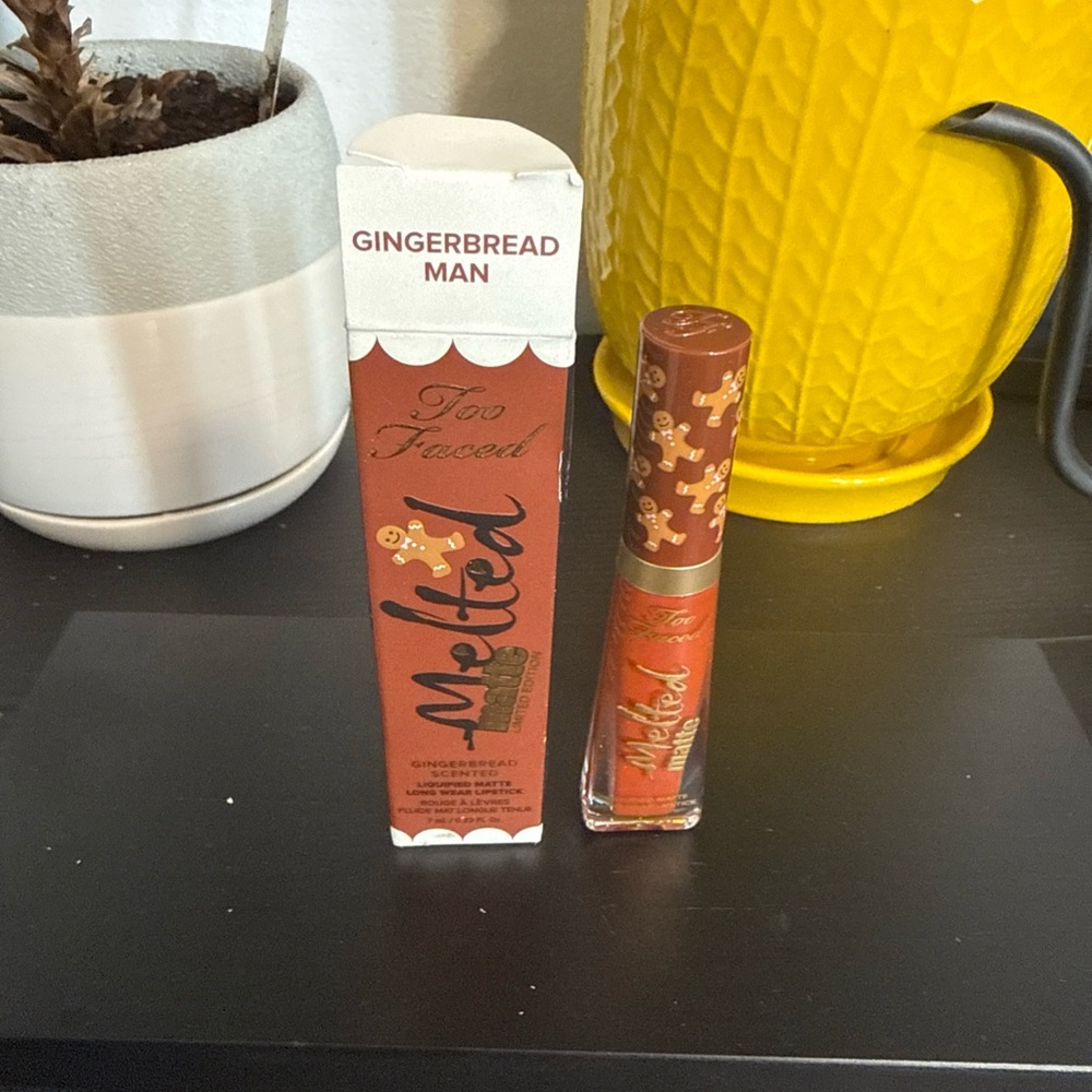 Too Faced Melted Gingerbread Man lip-NIB